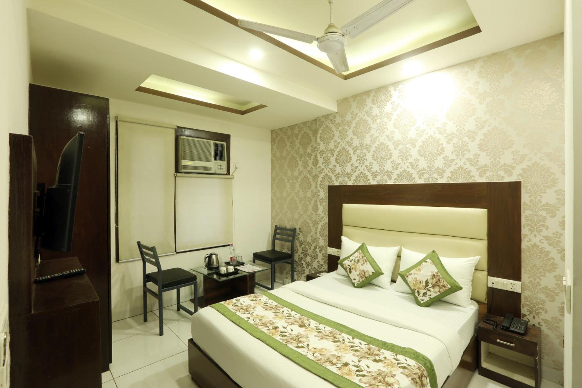 Hotel Triton Grand At Delhi Airport นิวเดลี ภายนอก รูปภาพ